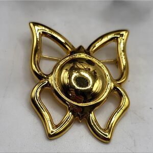 "5/$25" Vintage LCI Goldtone Butterfly Brooch